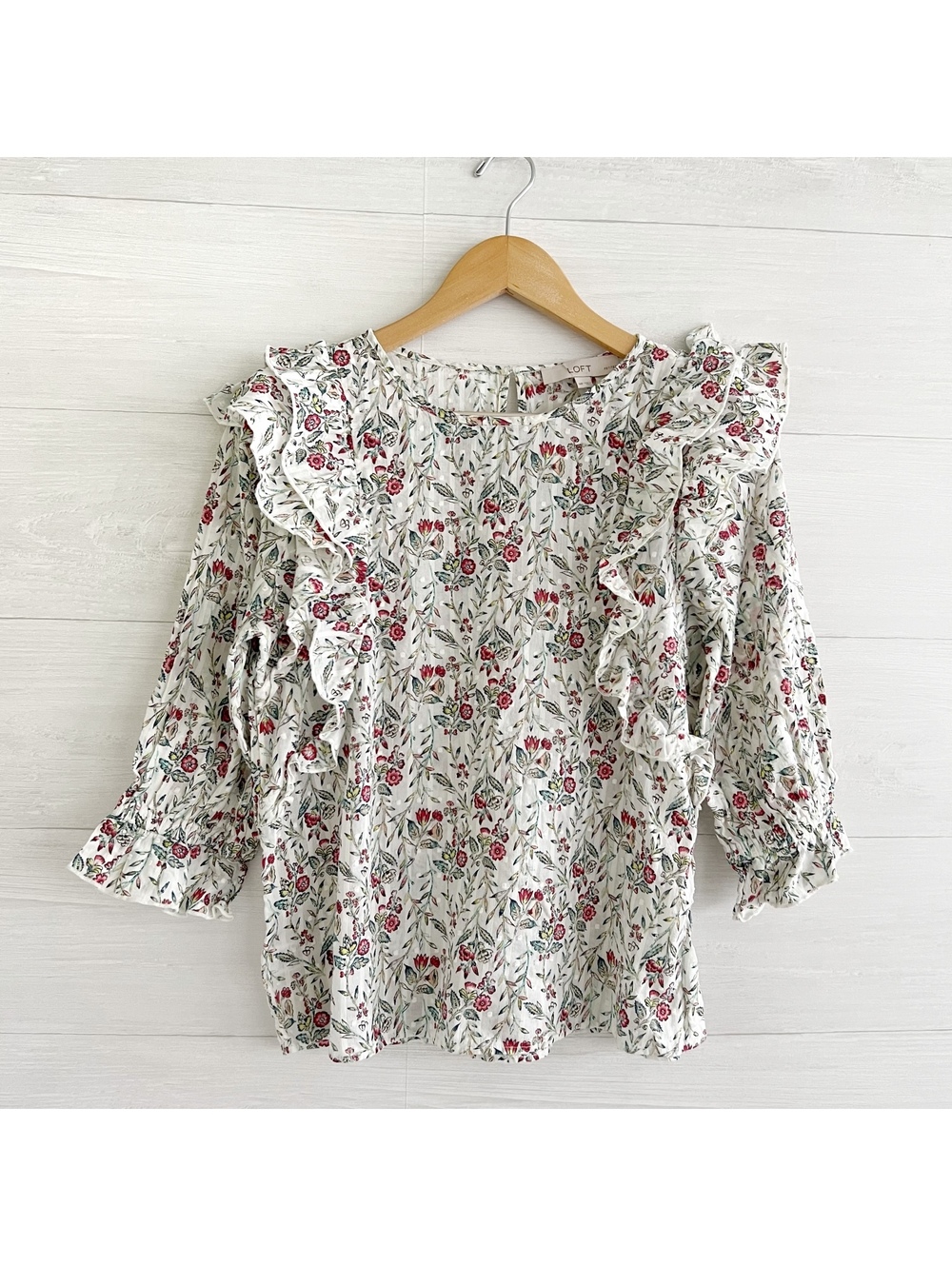 LOFT Petites Floral Ruffle Blouse MP White Cotton Swiss Dot 3/4 Sleeve Boho